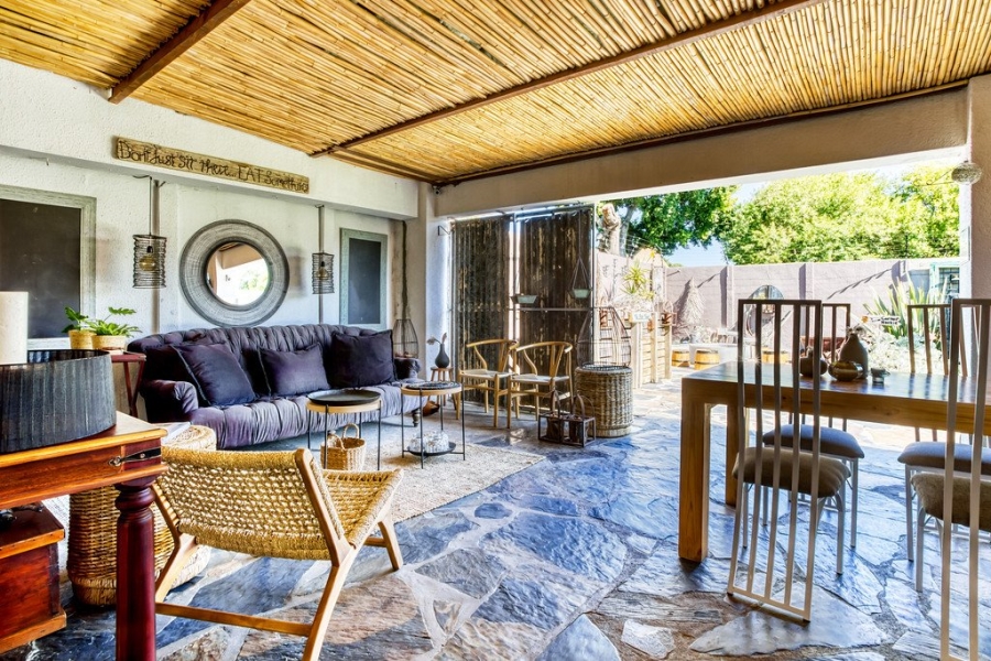 5 Bedroom Property for Sale in Panorama Western Cape